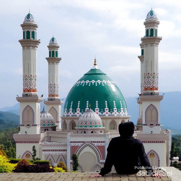 Masjid Da Irotula'mal: Jembatan Kebersamaan di Hati Cilacap